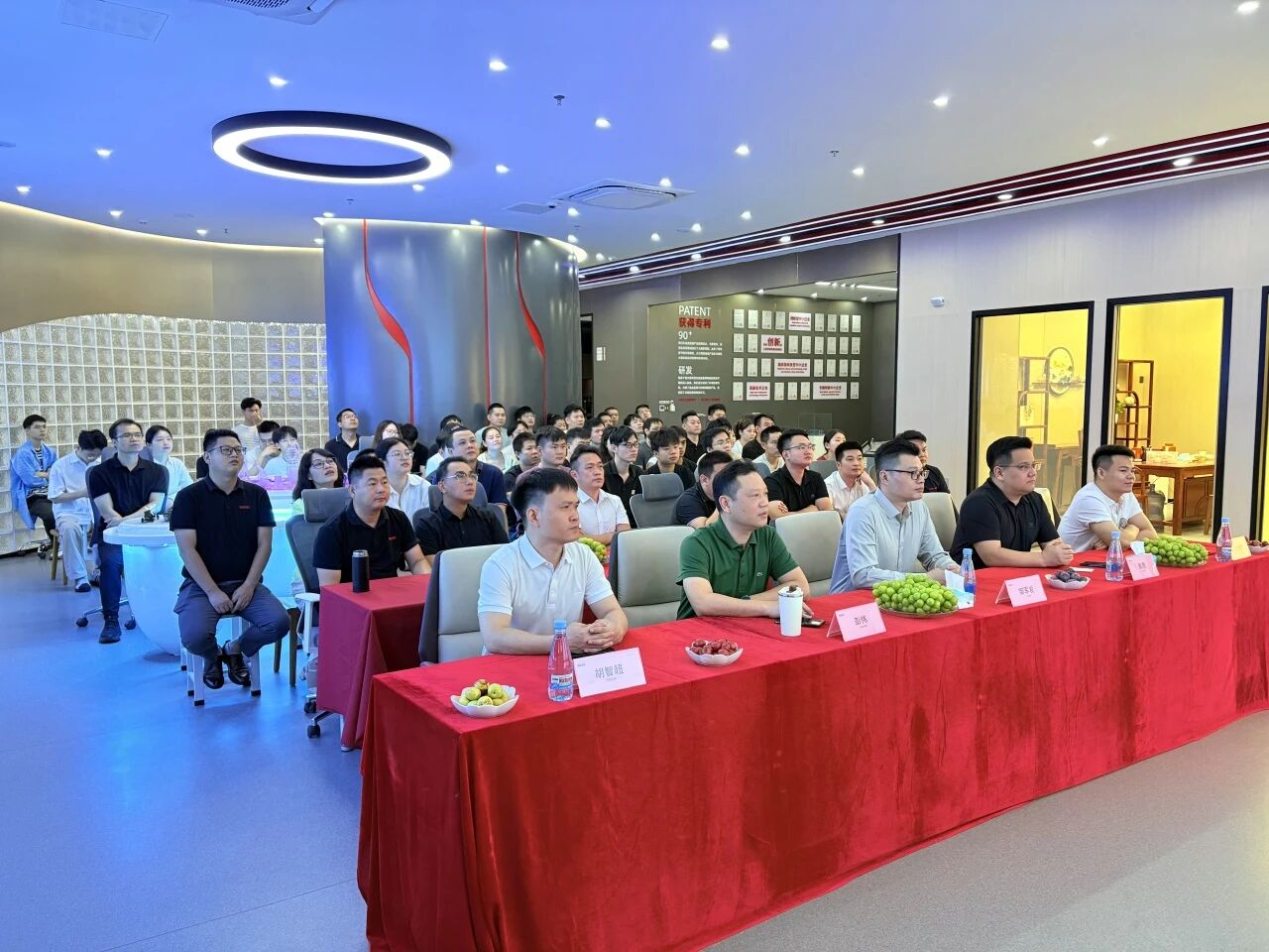 銘記歷史開創(chuàng)未來 | 智火柴從閱兵看中國智造底氣，以油品監(jiān)測實(shí)力護(hù)航 “國之重器” 圖1